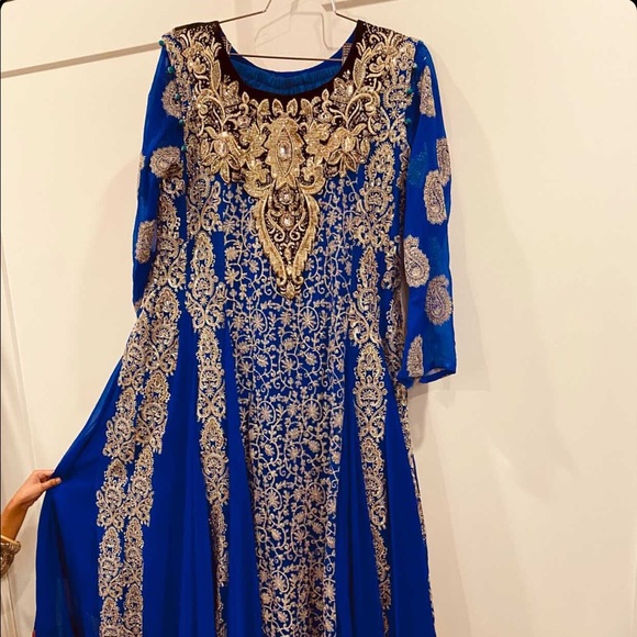 Blue maxi flowy gown w/ heavy golden work on neck - Picture 3 of 4